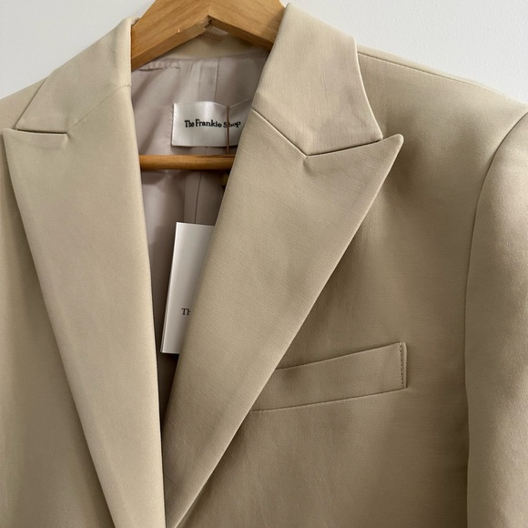 THE FRANKIE SHOP COLETTE HOURGLASS BLAZER - BEIGE M/L, NWT - Picture 10 of 15